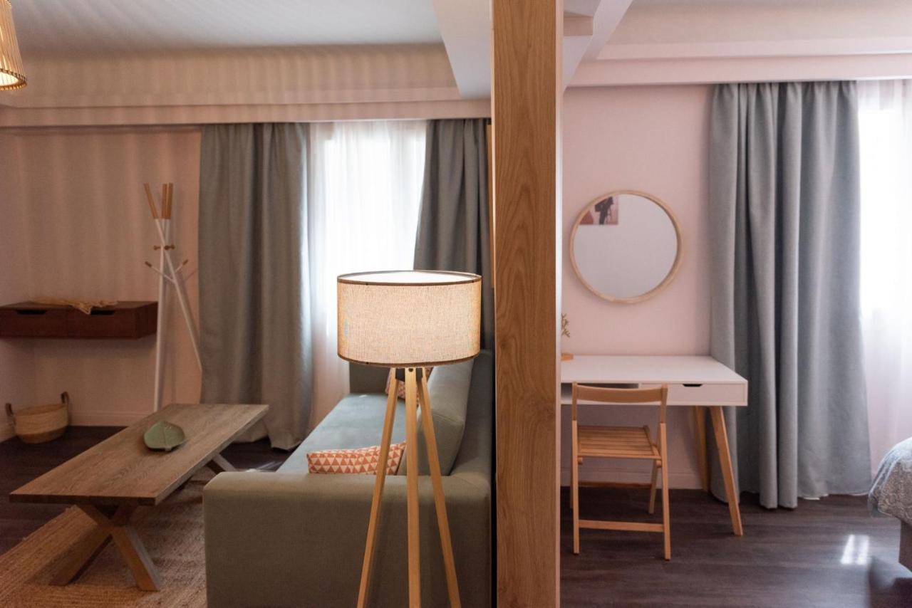 Niki Athens Suites - Cosy Suite In The Historical Center Of アテネ エクステリア 写真