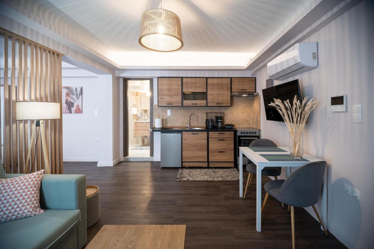 Niki Athens Suites - Cosy Suite In The Historical Center Of アテネ エクステリア 写真